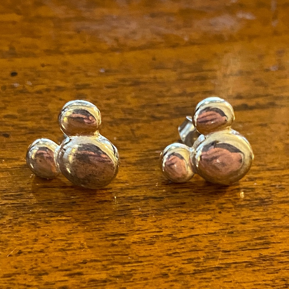 Disney Silver Mickey Mouse 🐭 pierced Earrings
